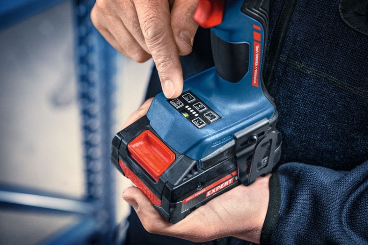 Klucz udarowy EXPERT EXDX18V-210-BODY