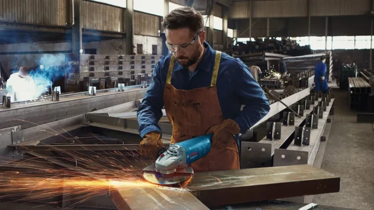 Szlifierka kątowa GWS 2200 Professional