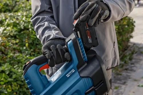 Dmuchawa akumulatorowa Bosch Professional GBL 18V-750 BODY 18 V
