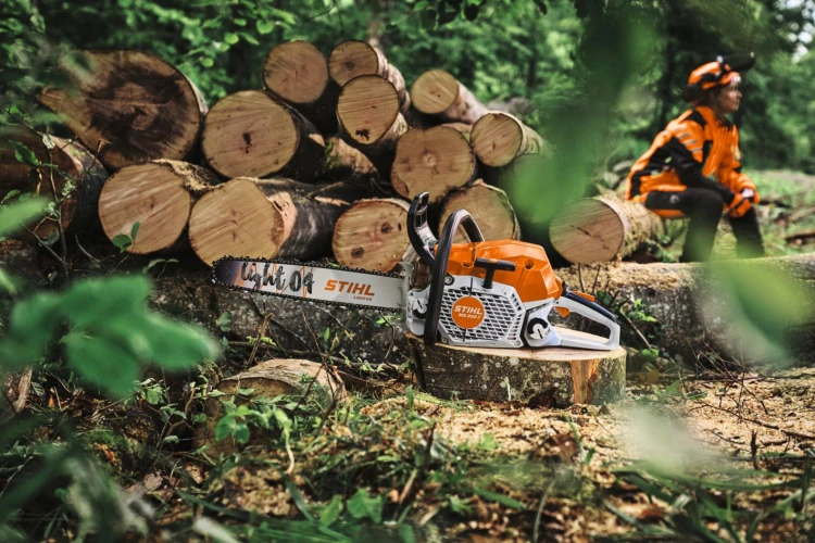 Pilarka spalinowa STIHL MS 300 C-M 3,3 kW 40 cm M-Tronic