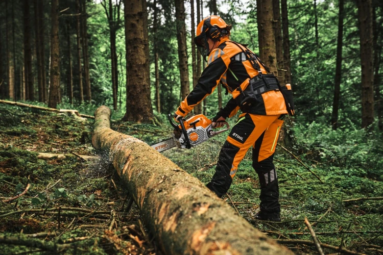 Pilarka spalinowa STIHL MS 300 C-M 3,3 kW 40 cm M-Tronic