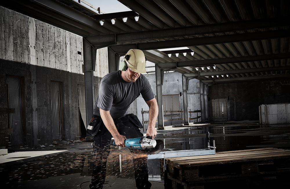 Detal Makita GA9020R
