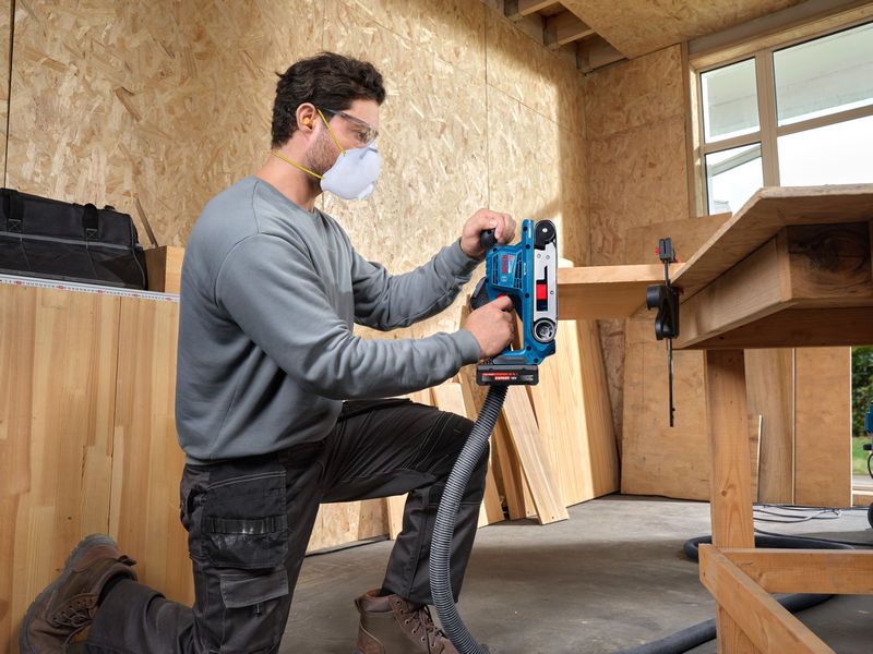 Bosch GBS18V-75 Professional akumulatorowa szlifierka taśmowa