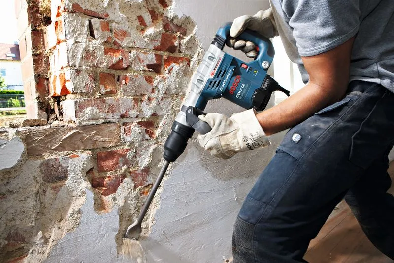 Cechy młota kującego Bosch Professional GSH 5 CE 1150 W 8,3 J